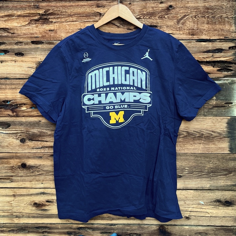 NIKE | Men's Blue Michigan Champs T-Shirt XL